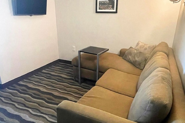 Room 18 of 57