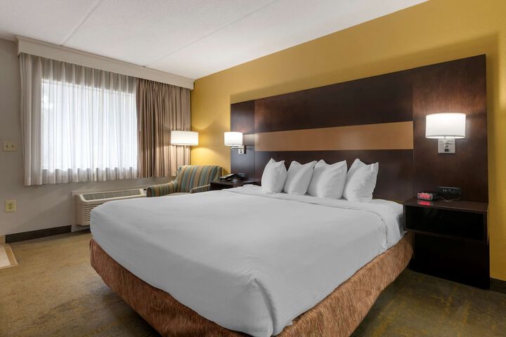 Room 21 of 33