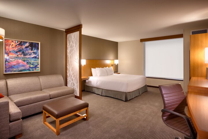 Room 21 of 42