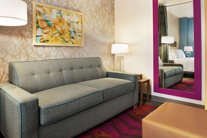 Room 16 of 30