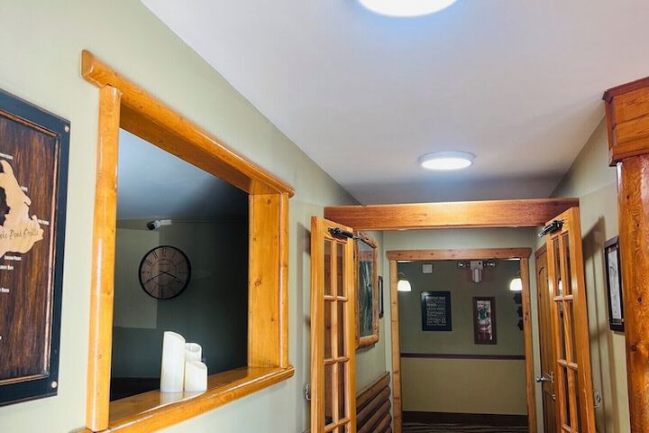 Sandpoint Inn