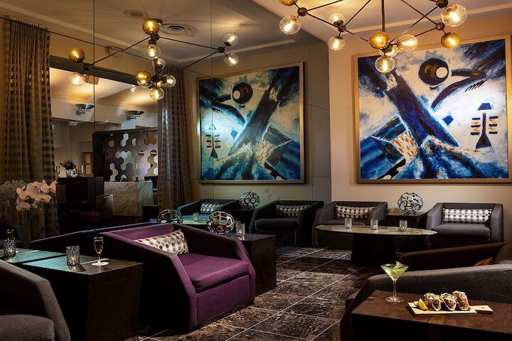 Lounge 90 of 105