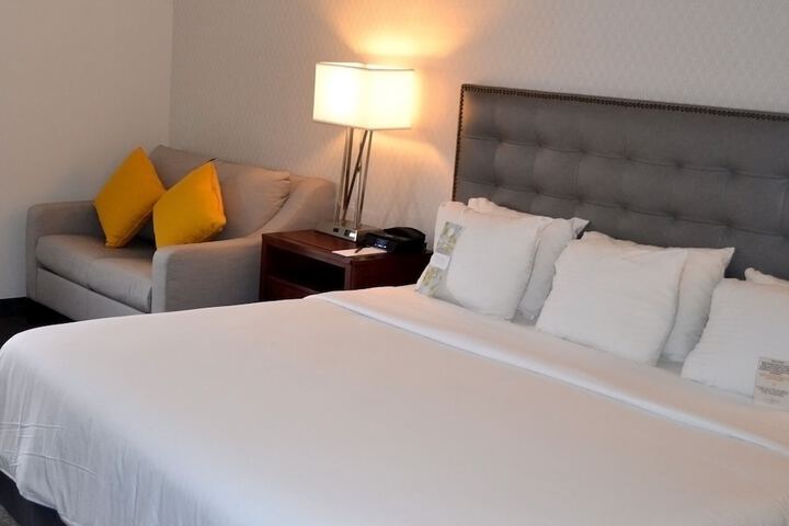 Room 27 of 57