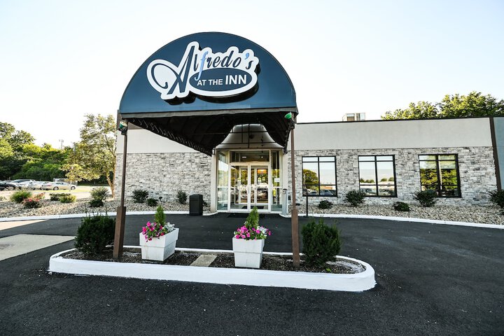 Holiday Inn Cleveland-Mayfield by IHG