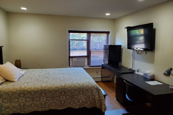 Room 18 of 29