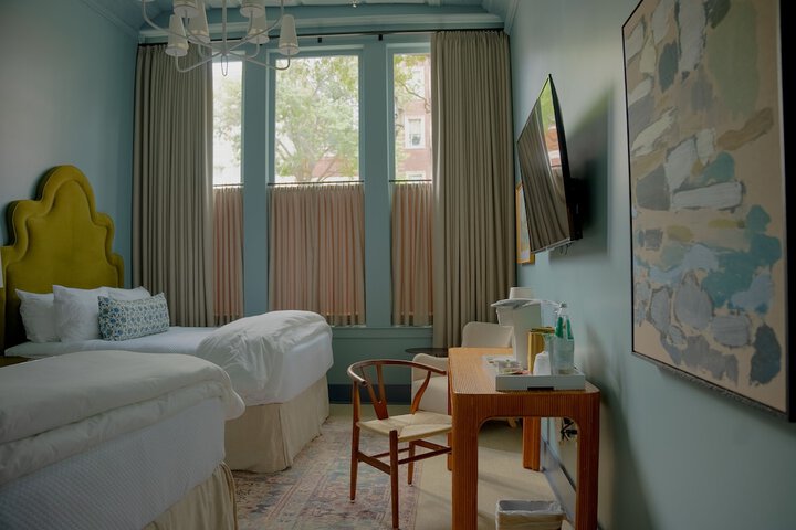 The Woodward Hotel