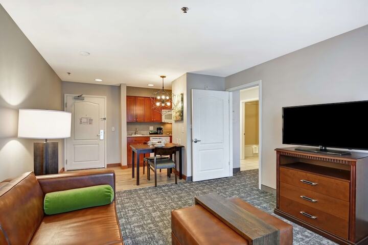 Room 34 of 60