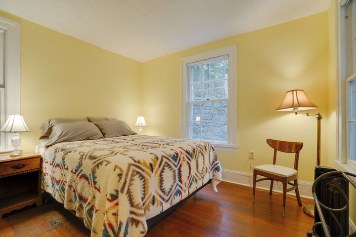 Historic Home in Taylors Falls w / Patio & Fire Pit