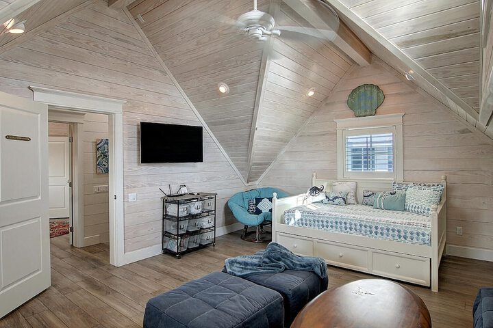 Room 15 of 47