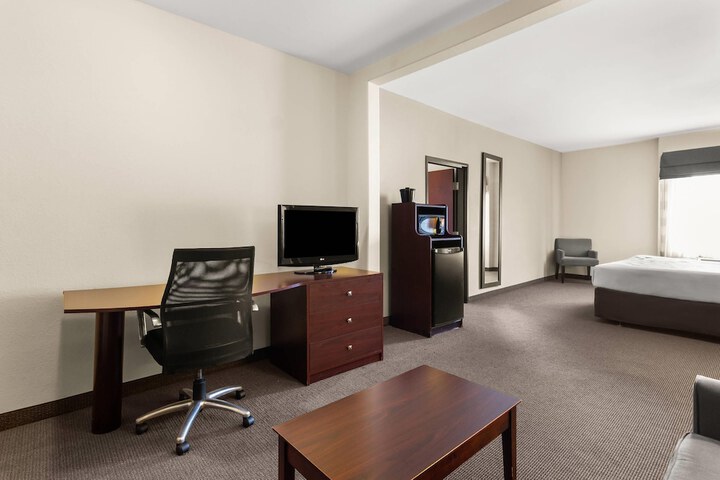 Sleep Inn & Suites Bush Intercontinental - IAH East