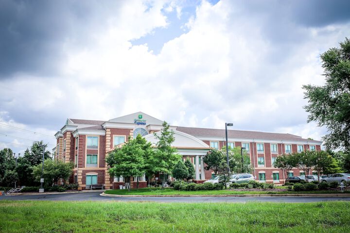 Holiday Inn Express Hotel & Suites Memphis / Germantown by IHG