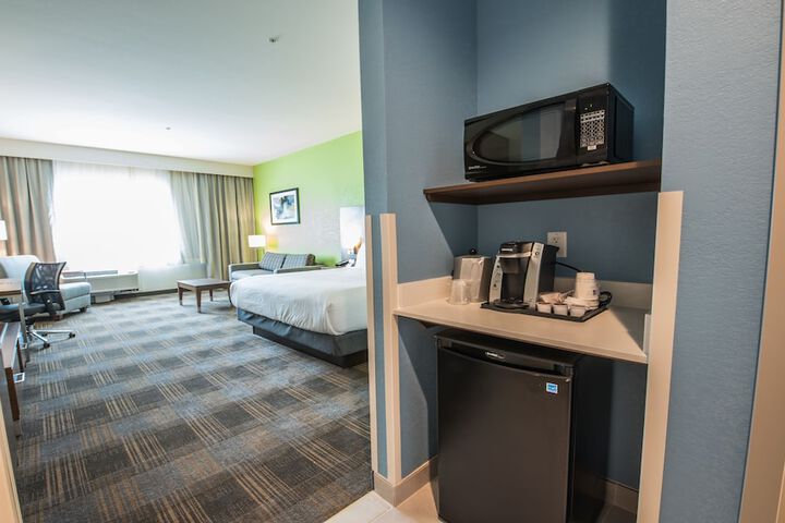 Room 45 of 73