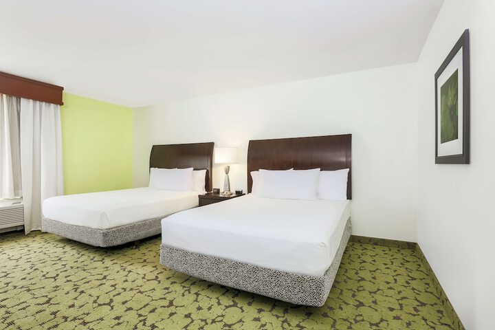 Room 20 of 38