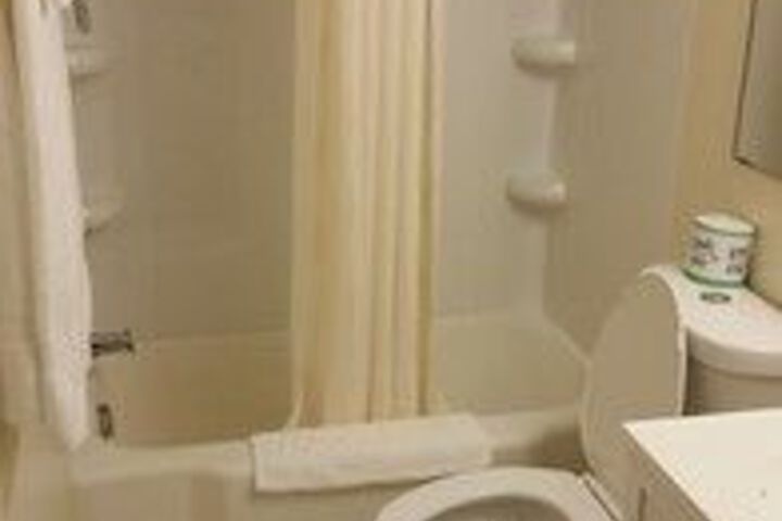 Hanover Hotel & Banquet Center