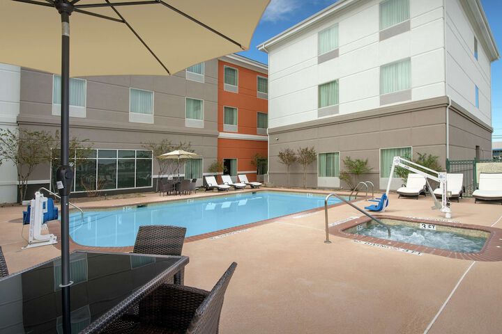 Pool 3 of 26