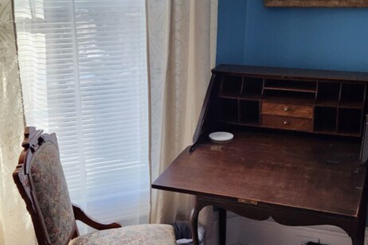 Oaklawn Inn LLC