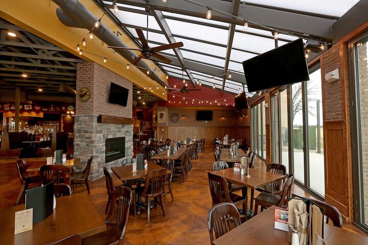 Holiday Inn & Suites Sioux Falls - Airport by IHG