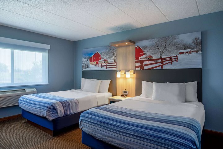 Room 17 of 34
