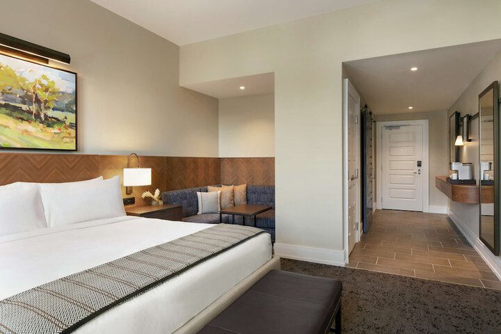 Room 47 of 130