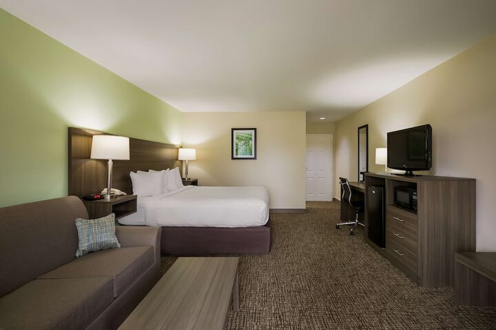 Room 12 of 26