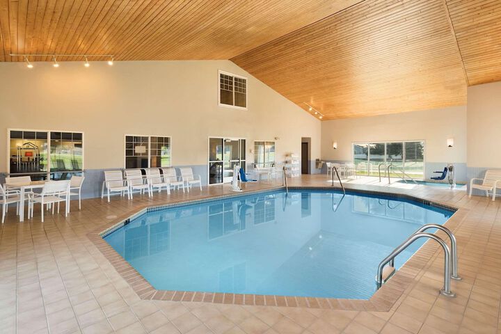 Pool 2 of 20