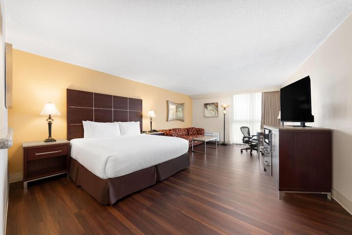Wyndham Riverfront Little Rock