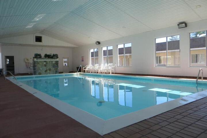 Waterfront Inn - Mackinaw City