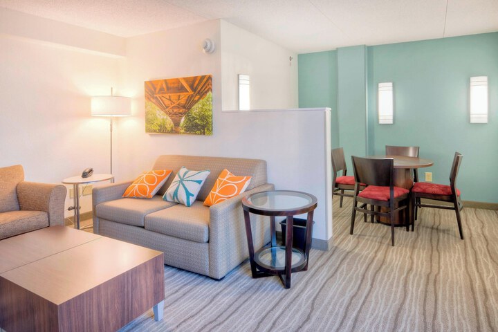 Room 21 of 40