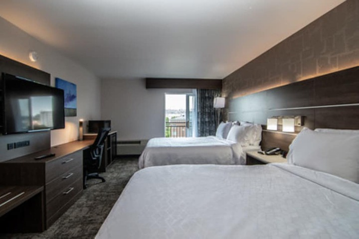 Room 40 of 56