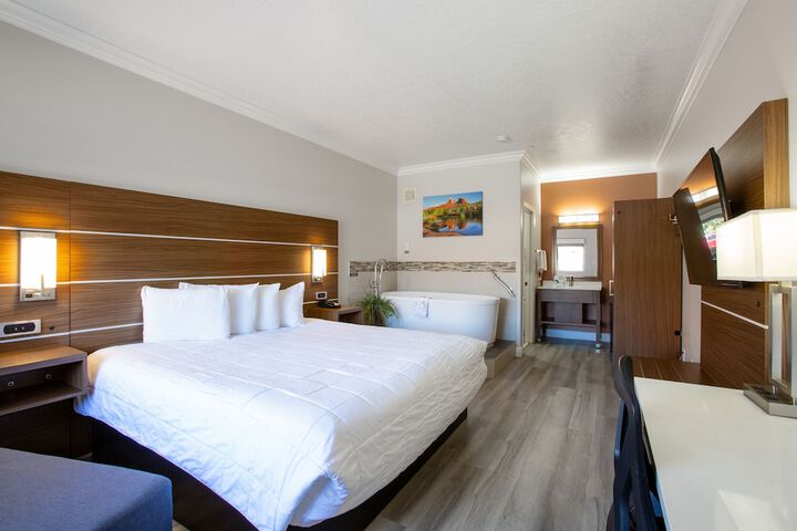 Room 32 of 50