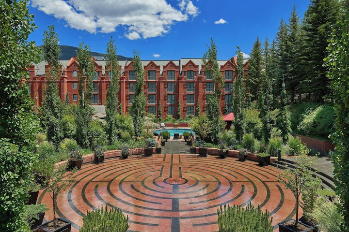The St. Regis Aspen Resort