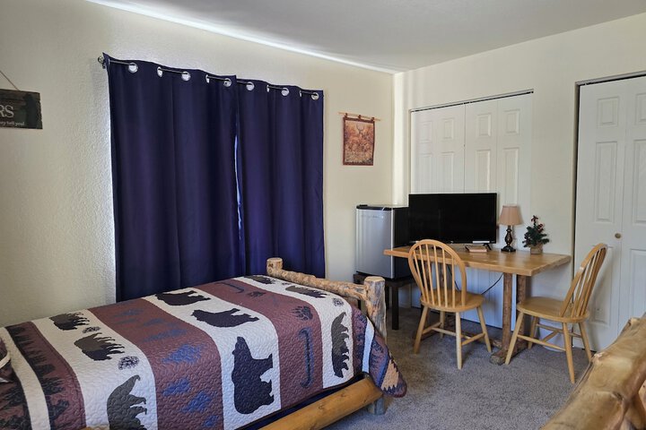 Buffalo Peaks B & B