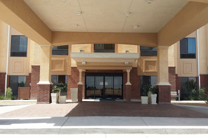 Hotel 6 of 34