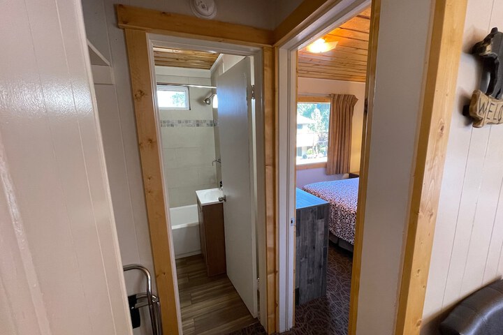 Room 27 of 113