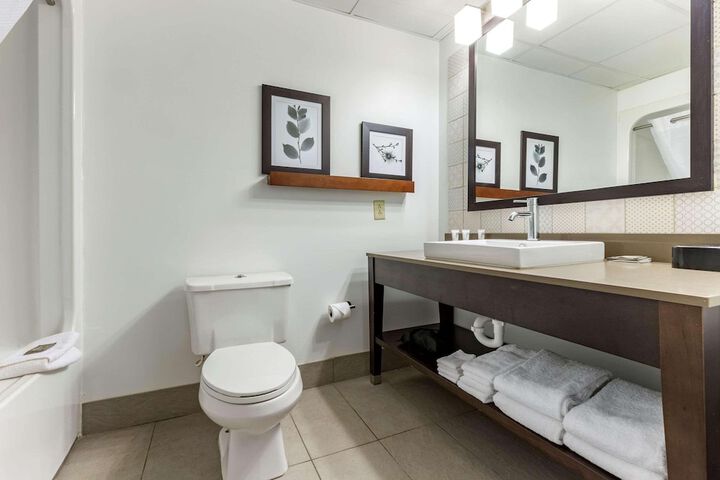 Country Inn & Suites by Radisson Lumberton, NC