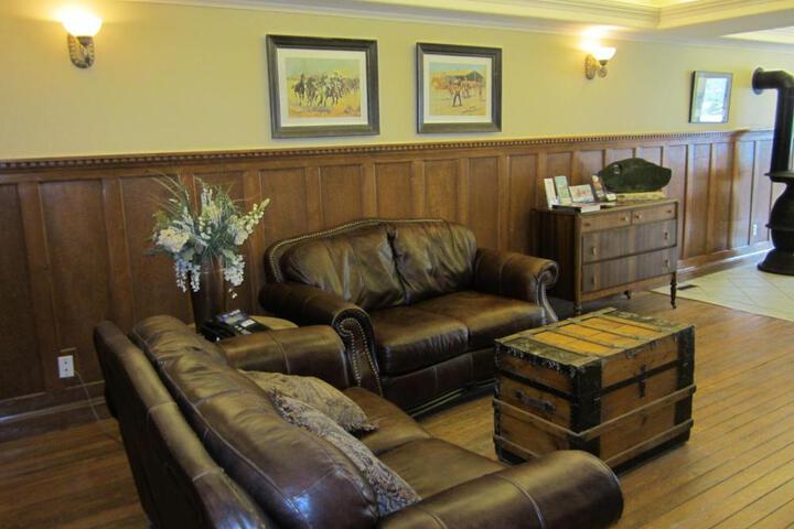 Reynolds Hotel