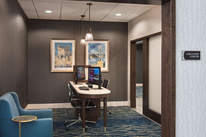 Business Center 28 of 28