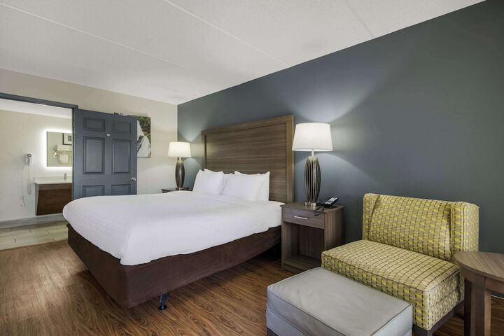 Quality Inn Asheville Airport