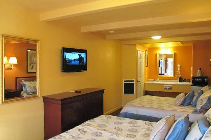 Room 41 of 65