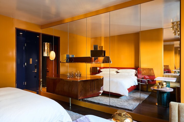 Room 15 of 93
