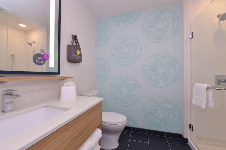 Room 12 of 47