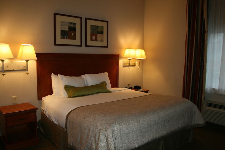 Room 48 of 60