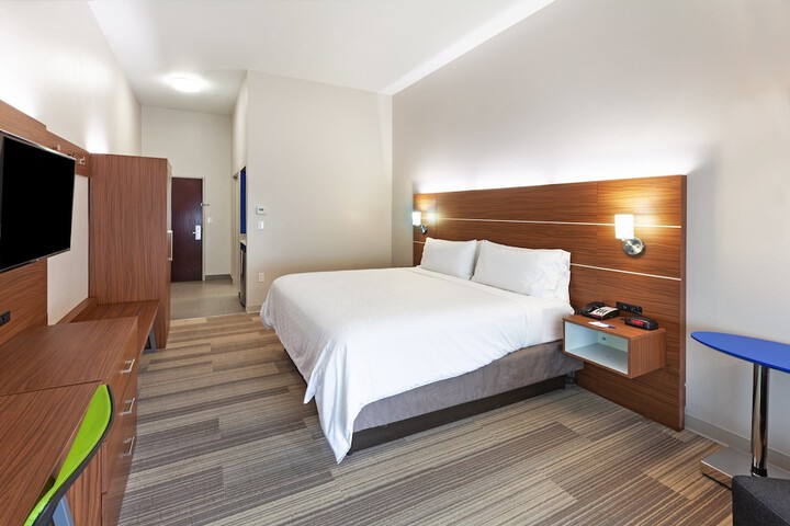 Room 28 of 42
