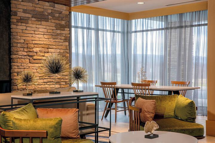 Fairfield Inn & Suites by Marriott Harrisburg West / Mechanicsburg
