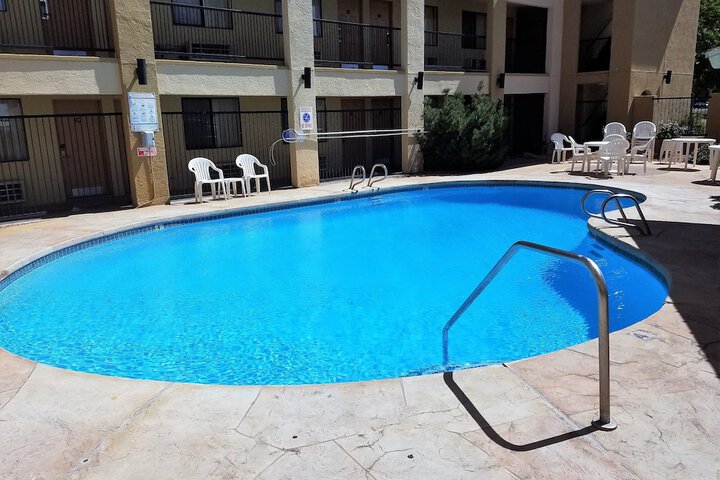 Pool 8 of 42