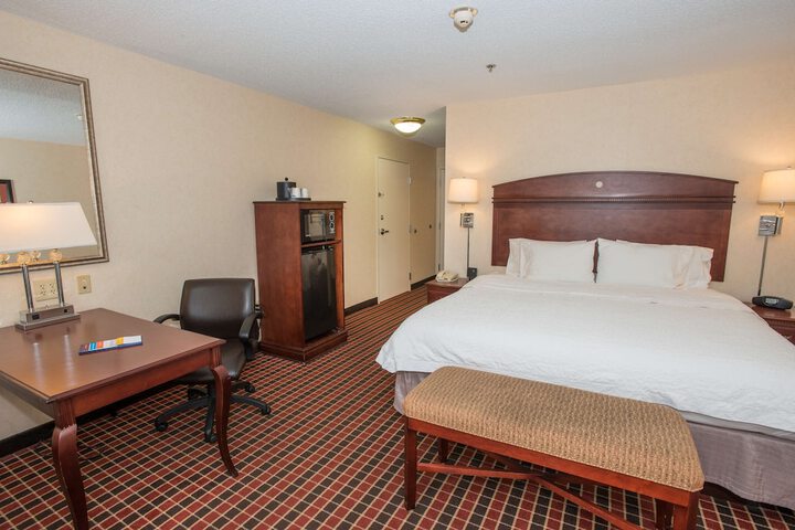 Room 34 of 47