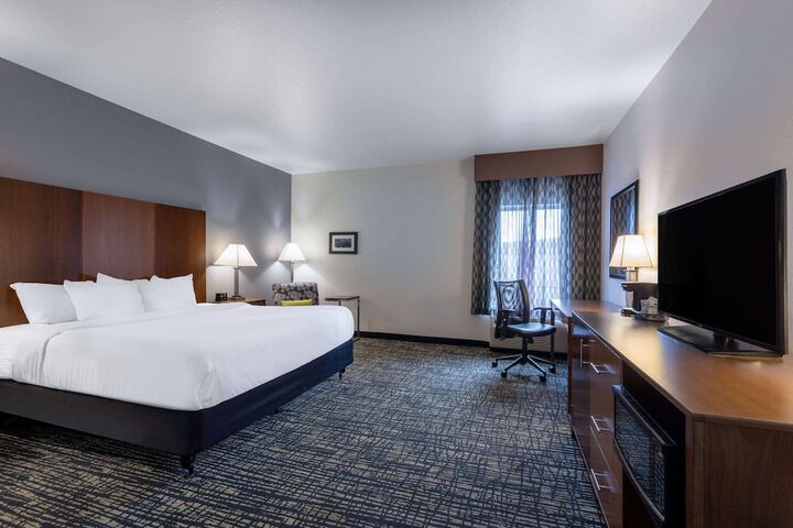 La Quinta Inn & Suites by Wyndham Morgantown