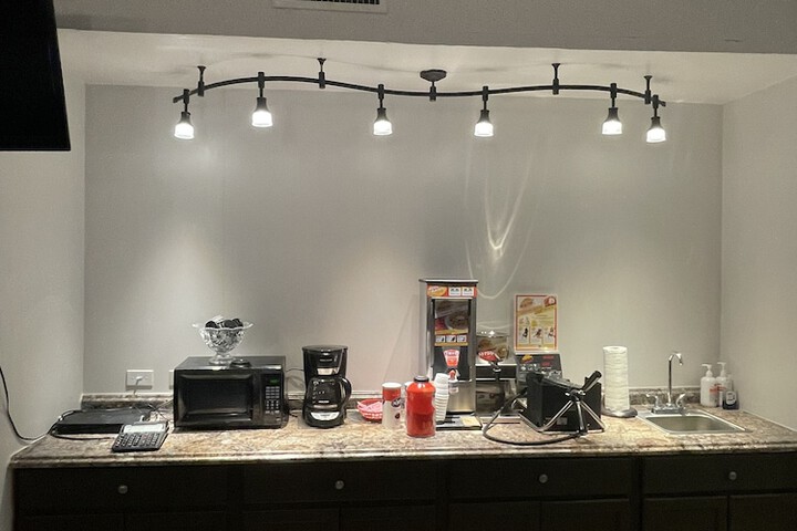 Breakfast/Coffee Service 17 of 19