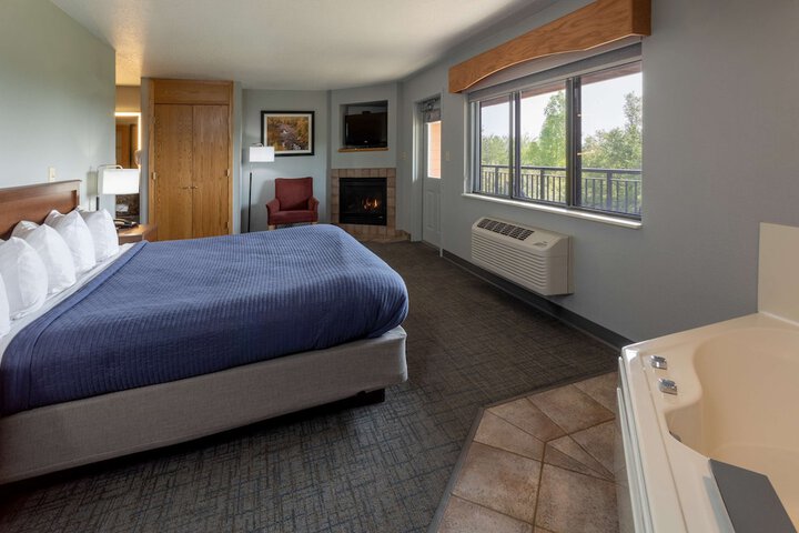 Room 11 of 29
