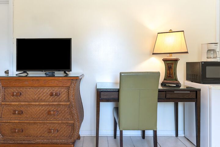 Room 13 of 70